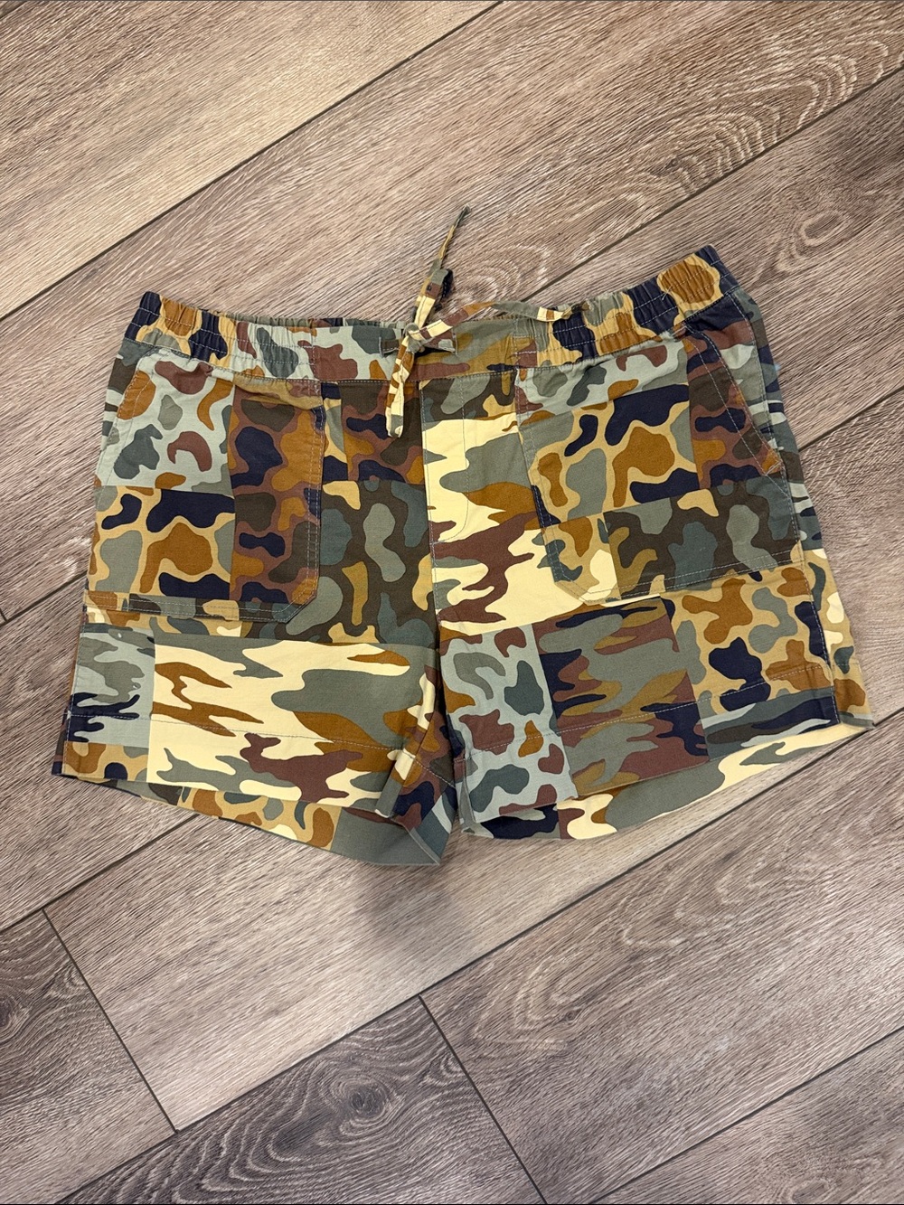 Givingz Large Camo Patchwork Drawstring Shorts - Olive Multi